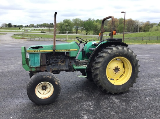 5300 JOHN DEERE