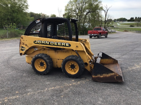 240 JOHN DEERE SKID STEER