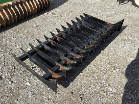 UNUSED 70'' QT ROOT RAKE