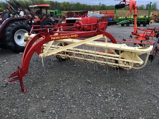 258 NEW HOLLAND HAY RAKE