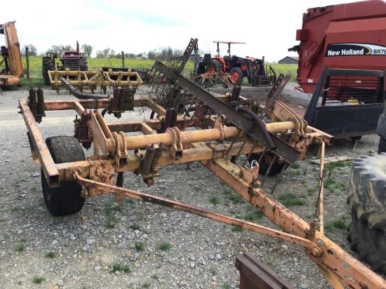 PULL TYPE FIELD CULTIVATOR
