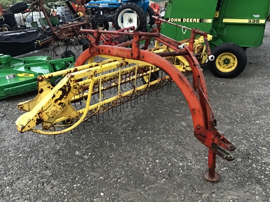 256 NEW HOLLAND HAY RAKE