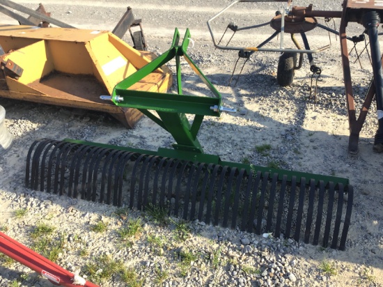 UNUSED 7FT GREEN ROCK RAKE