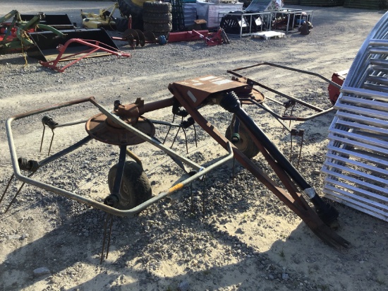 2 BASKET M&W HAY TEDDER