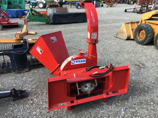 UNUSED TITAN QT WOOD CHIPPER