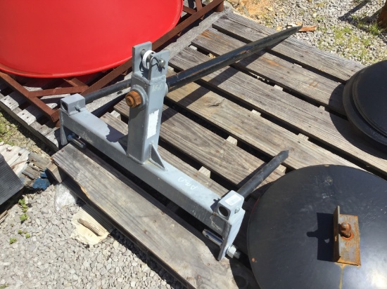 UNUSED 3PT BALE SPEAR