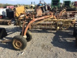 NEW HOLLAND HAY RAKE