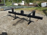 UNUSED 3PT DOUBLE BALE SPEAR