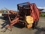 850 NEW HOLLAND ROUND BALER