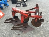 420 2X INTERNATIONAL PLOW