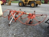 2 BASKET KUHN HAY TEDDER