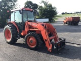 M6800 KUBOTA TRACTOR W/ CAB AND LOADER