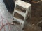 ALUMINUM STEP LADDER