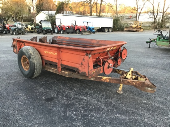 512 NH MANURE SPREADER