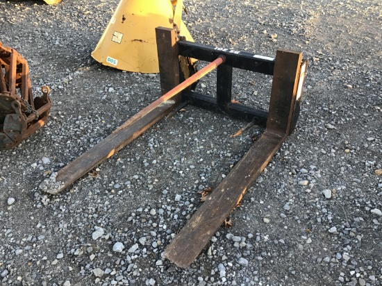 BUSHOG BRAND BALE SPEAR/FORKS