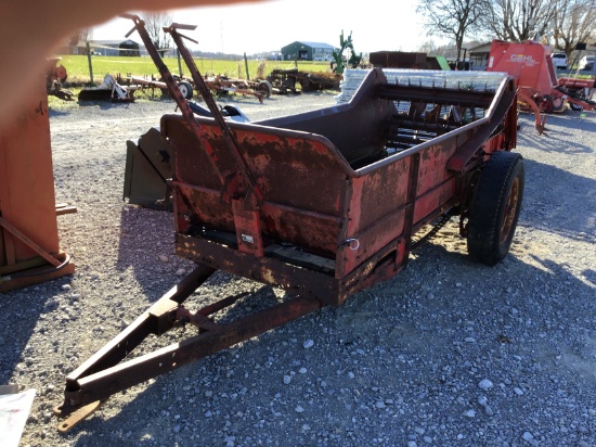 NEW HOLLAND MANURE SPREADER