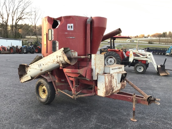 850 INTERNATIONAL FEED GRINDER