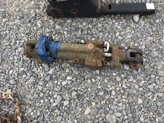 JD HYDRAULIC CYLINDER