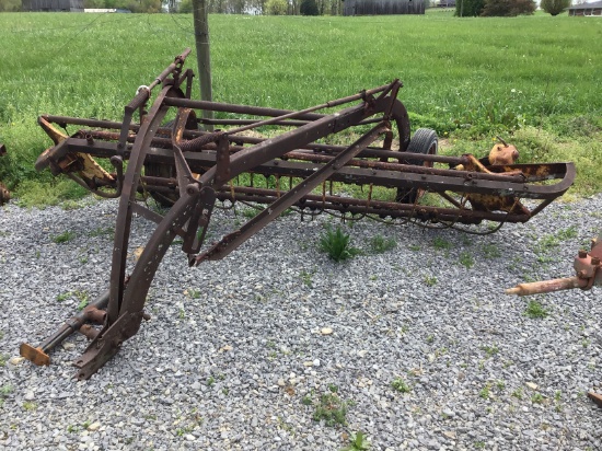 56 NEW HOLLAND HAY RAKE