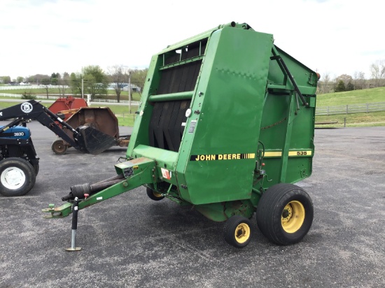 535 JOHN DEERE ROUND BALER