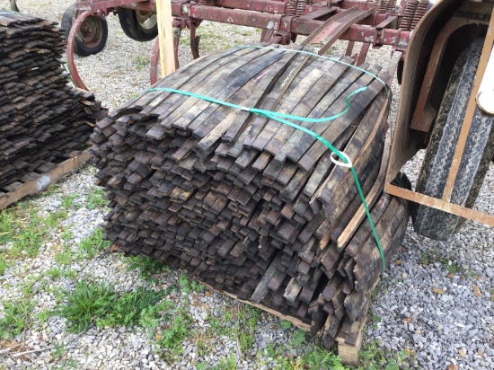 PALLET OF WOODEN STAKES