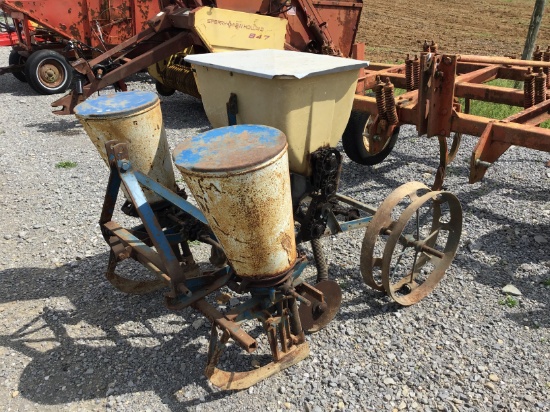 2 ROW FORD CORN PLANTER