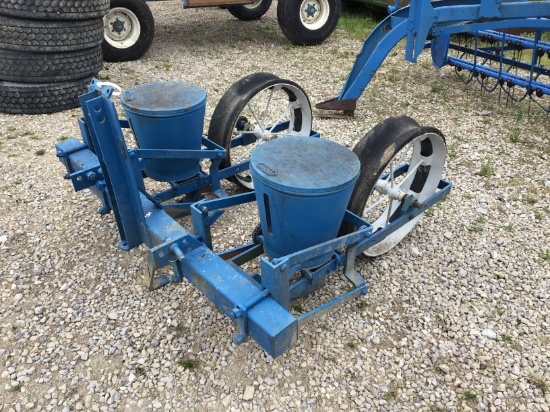2 ROW BURCH CORN PLANTER