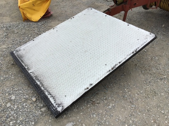 DIAMOND PLATE TRACTOR CANOPY