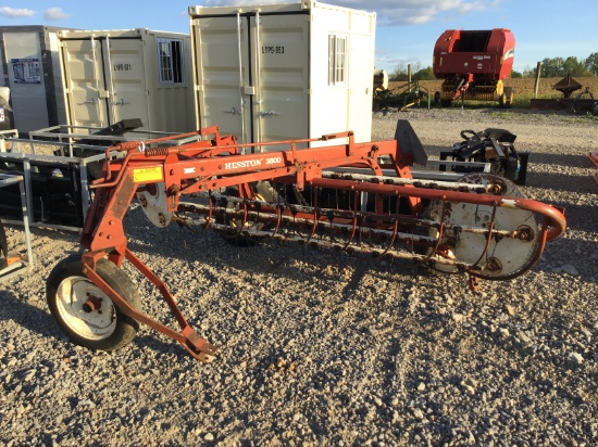3800 HESSTON HAY RAKE