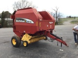 BR740A NEW HOLLAND ROUND BALER