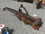 1300 IH SICKLE MOWER