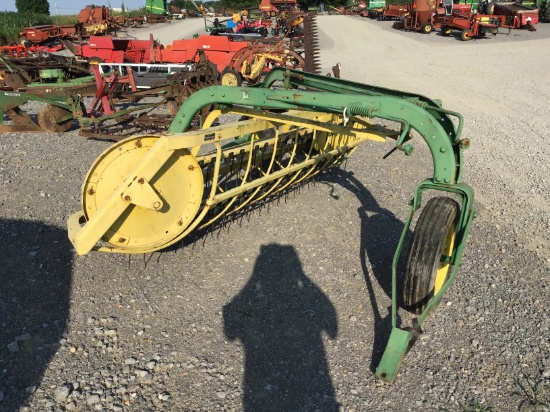 660 JOHN DEERE DOLLY HAY RAKE