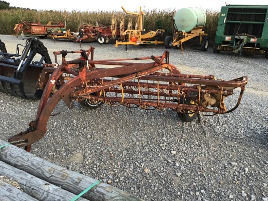 256 NEW HOLLAND HAY RAKE