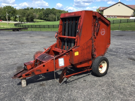 5530 HESSTON ROUND BALER