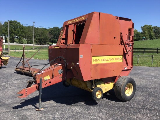 650 NEW HOLLAND ROUND BALER