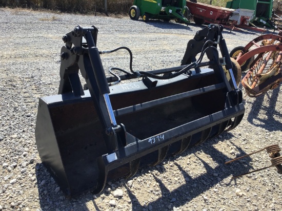 JOHN DEERE BUCKET WITH GRAPPLE ATTACHMENT