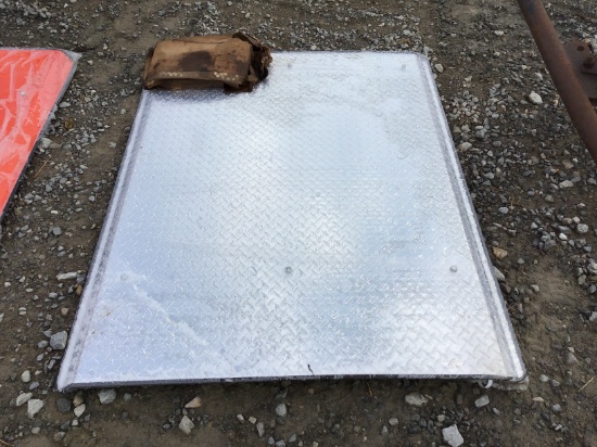 NEW DIAMOND PLATE TRACTOR CANOPY