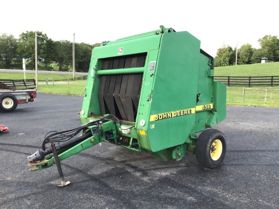556 JOHN DEERE ROUND BALER W/ NET
