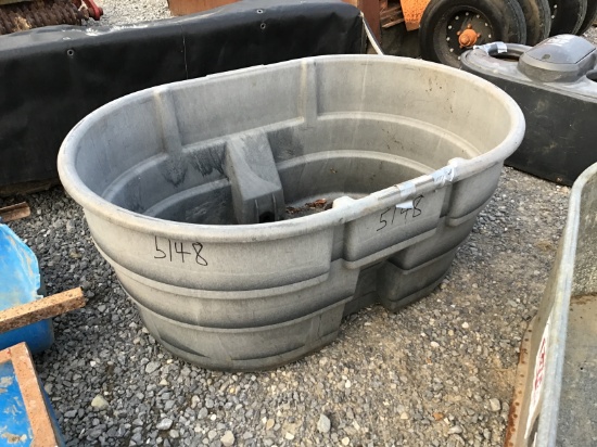 RUBBERMAID WATER TANK