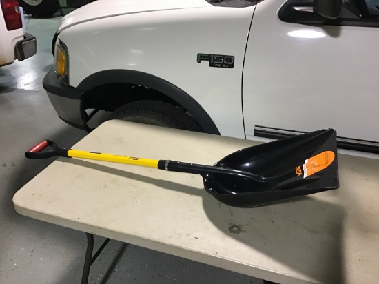 NEW VALLEY FEED/SNOW SHOVEL