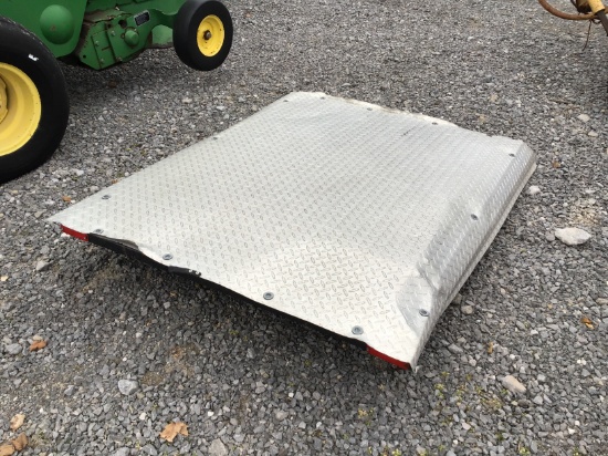 DIAMOND PLATE CANOPY