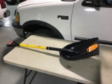 NEW VALLEY FEED/SNOW SHOVEL