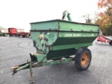 68 JOHN DEERE FEED CART