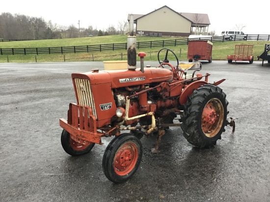 140 INTERNATIONAL TRACTOR W/ CULTIVATORS