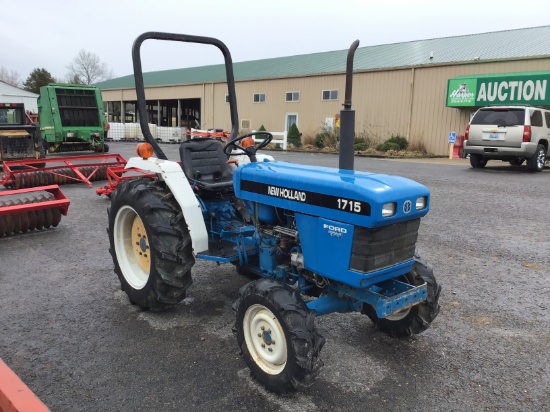 1715 NEW HOLLAND TRACTOR