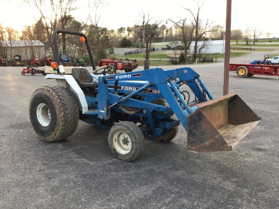 1920 FORD TRACTOR W/ LOADER