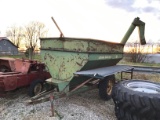 68 JOHN DEERE FEED CART