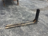 PAIR OF FORKS