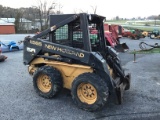 LX565 NEW HOLLAND SKID STEER