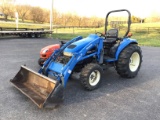 TC35D NEW HOLLAND TRACTOR W/ LOADER